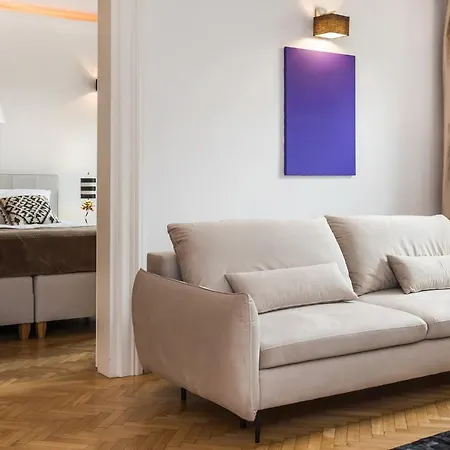 Syncret - Loftaffair アパート