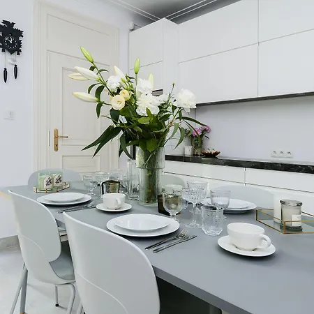 Syncret - Loftaffair クラクフ